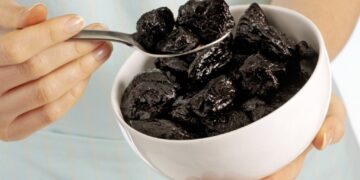O melhor momento para comer ameixas secas para emagrecimento, digestão e energia