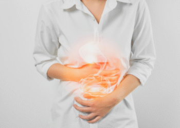 Por que seu estômago dói com mais frequência à medida que você envelhece?