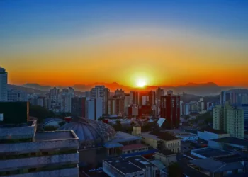 Estudo revela que os brasileiros são mais felizes vivendo nestas cidades