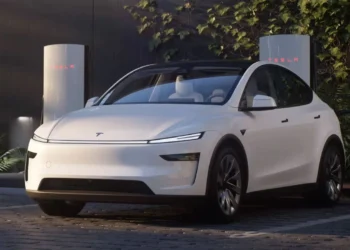 Elon Musk quer usar Tesla nos aeroportos e já está pedindo permissão