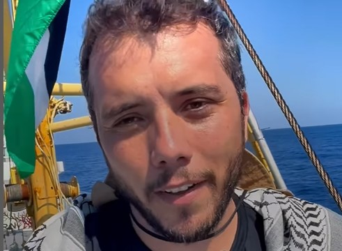 Quem é o brasileiro reincidente no "iate das selfies"