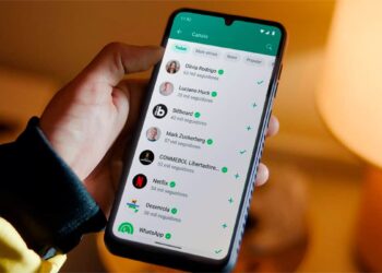 O que a psicologia revela sobre pessoas que não respondem em grupos do WhatsApp
