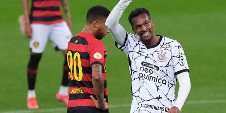 Ex-jogador tenta vender mansão de luxo para resolver problemas com dívidas