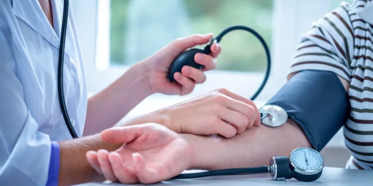 Revelado o novo valor de pressão arterial que você precisa manter para evitar tragédias