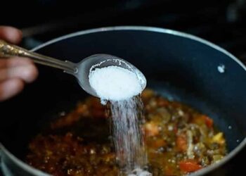 Excesso de sal? Descubra o segredo caseiro que todo cozinheiro deveria conhecer