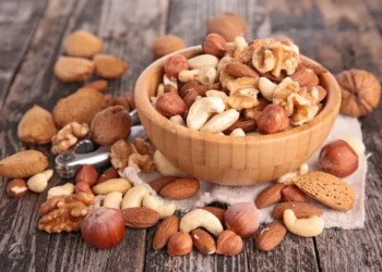 Comer um tipo de castanha diariamente pode reduzir o colesterol ruim e melhorar a saúde do coração