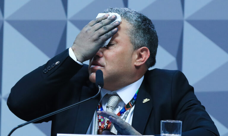 "Teje preso!" na CPMI é Legislativo brincando de Judiciário