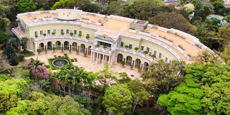 Luxo sem limites: Mansão mais cara de São Paulo supera a Casa Branca em tamanho