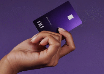 Nubank emite alerta para todos os clientes e confirma fim de um de seus serviços no dia 30 de setembro
