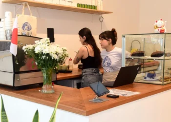 Essa cafeteria acabou de chegar ao Brasil e promete te fazer sentir no Japão