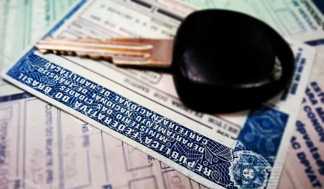 Não importa se tem 40 ou 70: a idade que está tirando a CNH dos motoristas