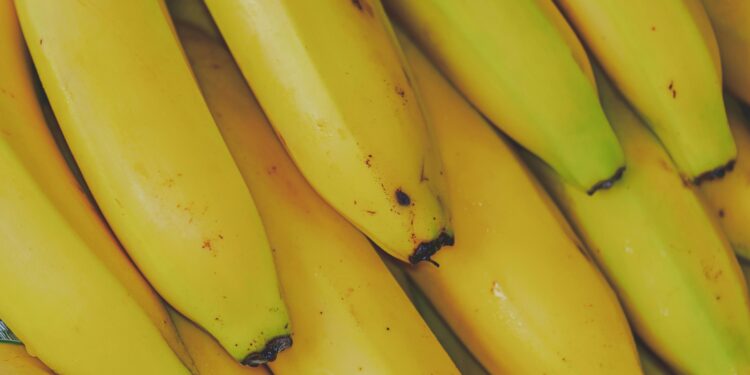 Você está guardando a banana no lugar errado e isso estraga tudo mais rápido