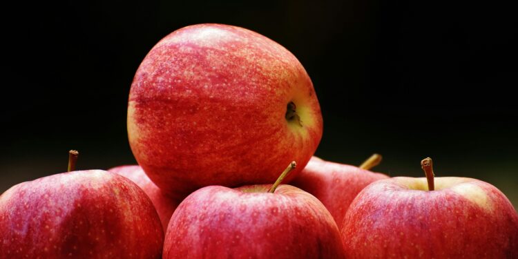 O benefício de saúde subestimado de comer uma maçã por dia