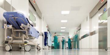 Doença que resiste à remédios está atacando os hospitais da Europa