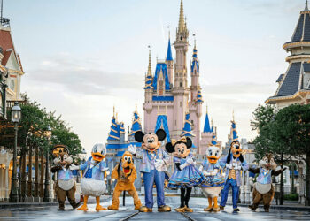 Funcionário da Disney World surpreende visitantes ao revelar item proibido