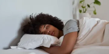 Não é desculpa: pessoas com síndrome pouco conhecida, precisam dormir por mais tempo