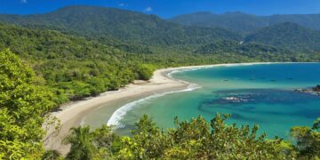 Litoral do amor: a praia brasileira com forma de coração que todo mundo está comentando