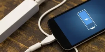 Poucos sabem: o truque para que a bateria do seu celular carregue em tempo recorde