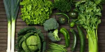 Verdura popular tem 4 vitaminas diferentes, ajuda no colesterol e reduz risco de doenças