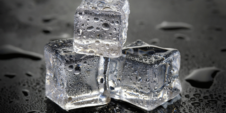 Novo tipo de gelo surpreende cientistas e pode mudar tudo o que sabemos