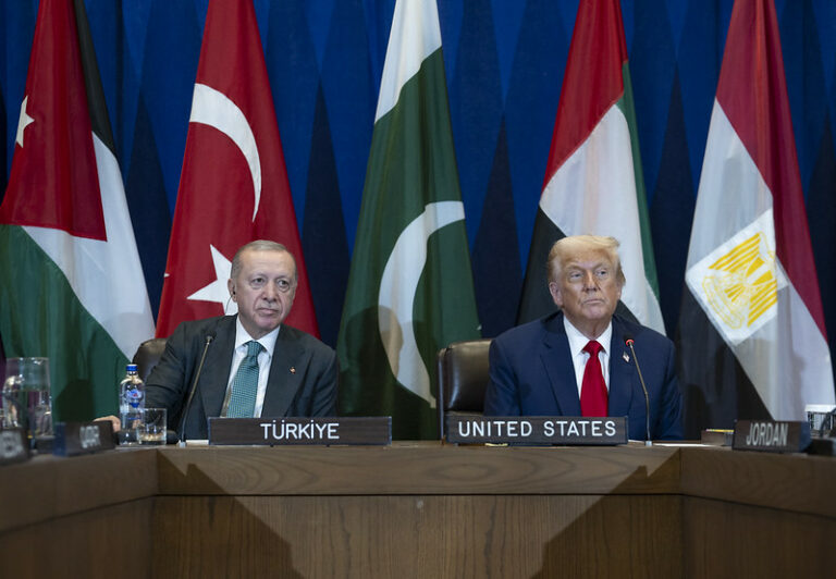 O egocêntrico "Acordo de Paz de Trump"