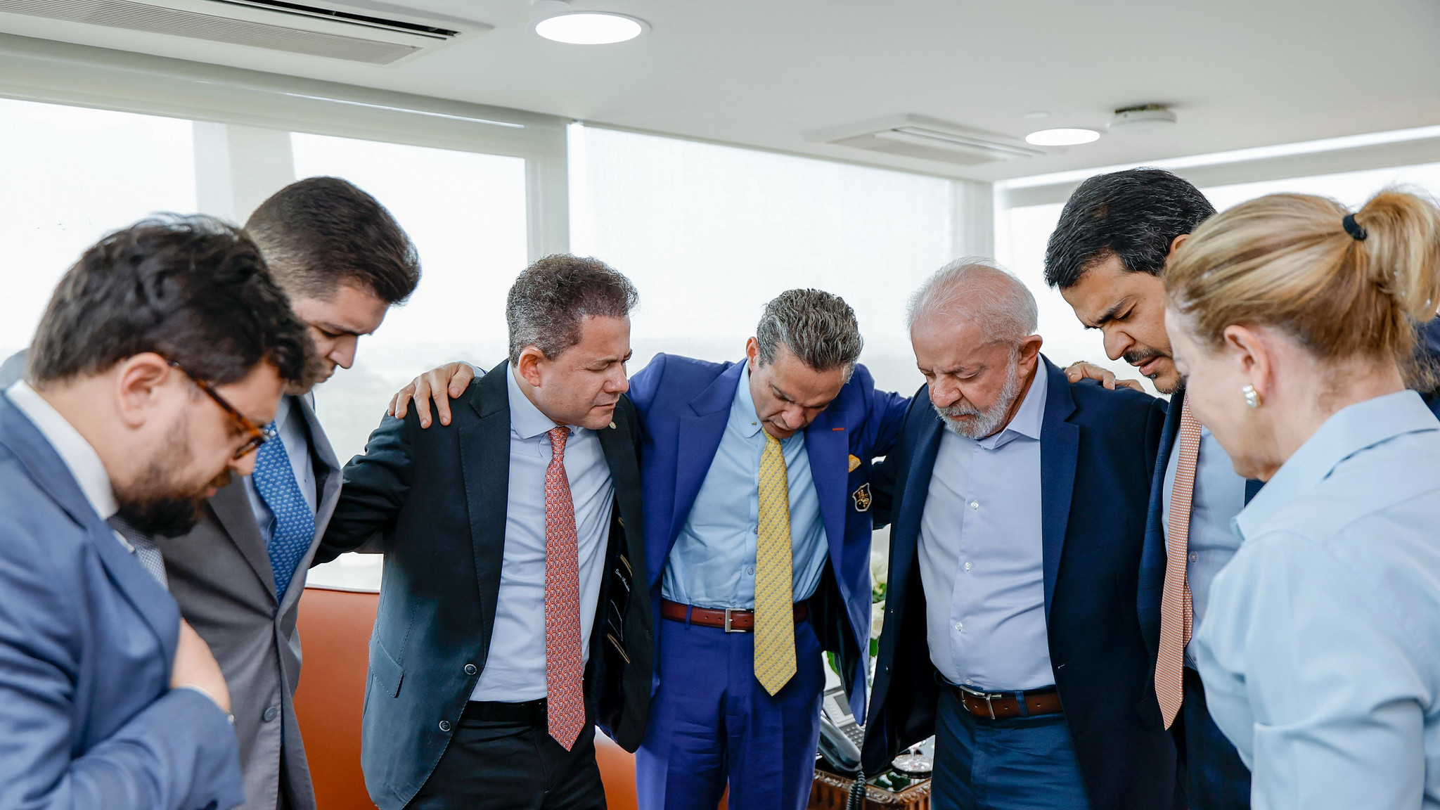 "Evangélicos não são contra nós", diz Lula