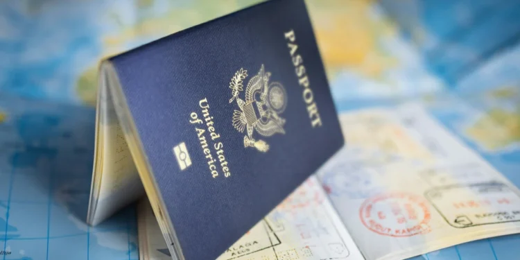 Estados Unidos impedem renovação do passaporte de todas as pessoas que esperaram mais que este prazo