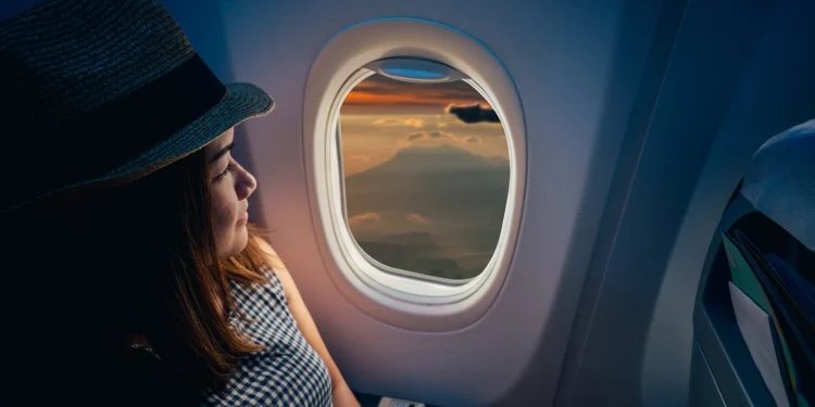 Qual é o acessório que você nunca pode esquecer ao viajar de avião