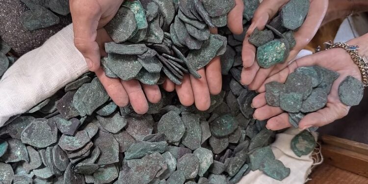 Tesouro submerso reaparece: mais de R$ 5,3 milhões em ouro ressurge no fundo do mar