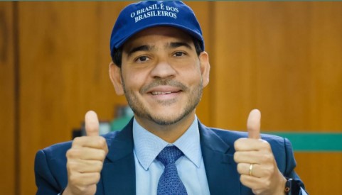 Todos os agrados de Jorge Messias a Lula