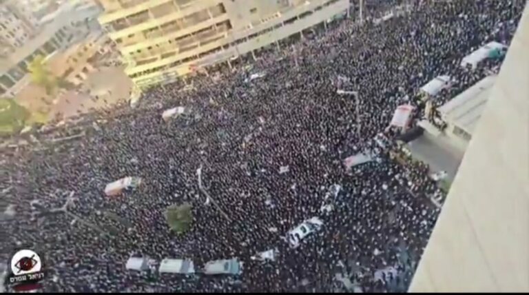Judeus ultraortodoxos paralisam Jerusalém em protesto