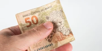 Primeira parcela do 13º: até quando a empresa pode atrasar em 2025?