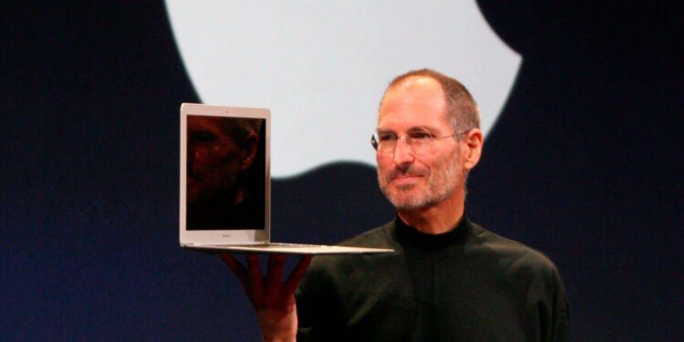 Steve Jobs está de volta e vai mudar a história do dinheiro nos EUA