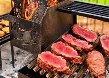 Nem carvão nem lenha: o truque para acender a churrasqueira em 1 minuto