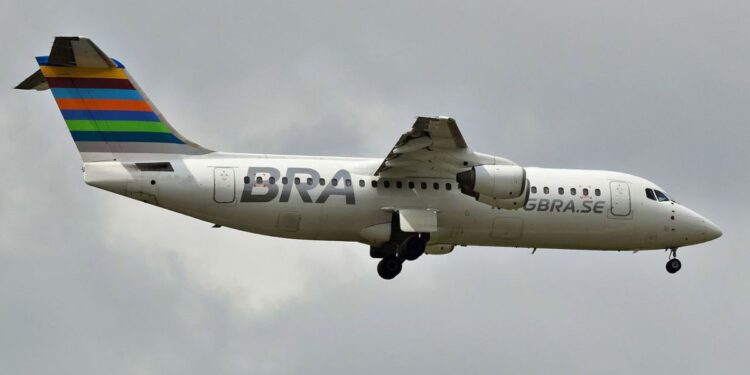 Outra companhia aérea entra em falência e cancela todos os voos