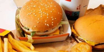 Como pedir um hambúrguer sempre fresco, saído direto da grelha, no McDonald’s