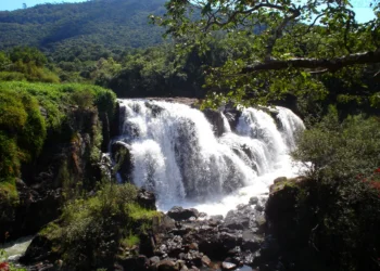 Cidade mineira esconde águas com poder de curar o corpo humano
