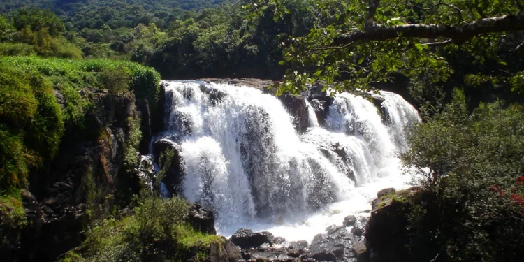 Cidade mineira esconde águas com poder de curar o corpo humano