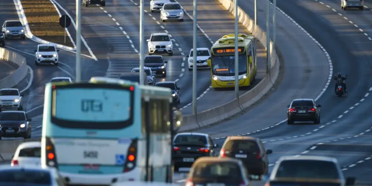 Novo radar no Brasil pune mais que velocidade: quem desrespeitar vai levar multa de R$ 500