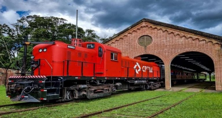 Viagem de trem mais concorrida do Brasil começa em São Paulo e te leva para uma cidade mal assombrada