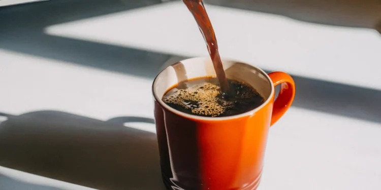 Se você tem esses sintomas, nunca mais deveria beber café: alerta médico