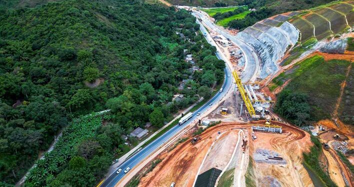 "Estrada da morte" brasileira que causa 22 acidentes por mês, será finalmente fechada