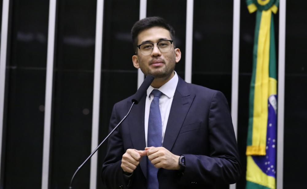 Deputado quer imunidade penal e civil para quem criticar membro dos Poderes