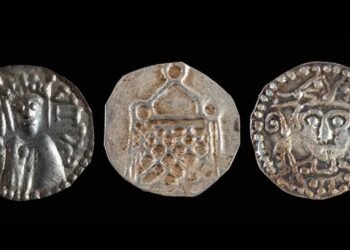 Descoberta impressionante de moedas pode mudar tudo que sabemos sobre a antiguidade