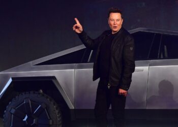 Operação envolvendo US$ 1 trilhão pode acabar com tudo o que sabemos do Elon Musk na Tesla