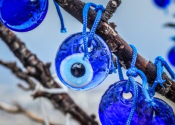 O que significa usar um olho grego, como e para que ele é usado