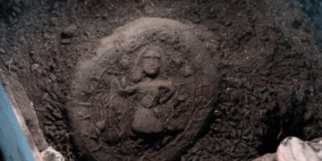 Revelação que ninguém esperava: relíquia de 1.300 anos mostra rosto de Cristo com detalhes impressionantes