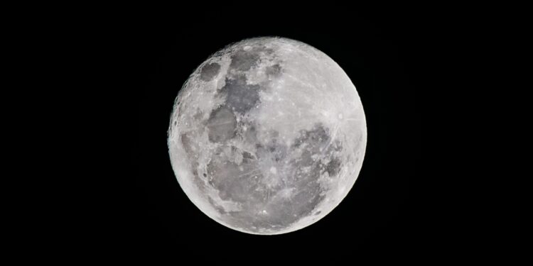 Por que cientistas estão alertando sobre a nova missão da NASA à Lua