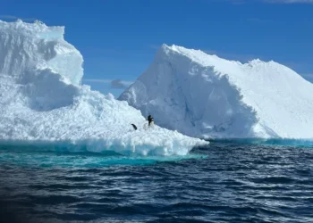 Substância perigosa começou a surgir do fundo da Antártida: poder de acelerar o fim do mundo
