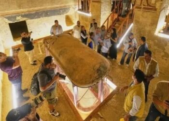 Tesouro antigo exposto: Egito permite visita à tumba que guarda segredos milenares